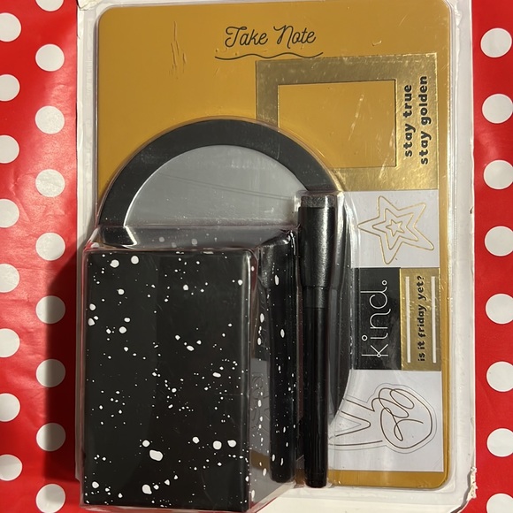 New Paper Riot Co Magnetic School Locker Black & Gold Mirror Magnets Frames Set - Picture 3 of 5